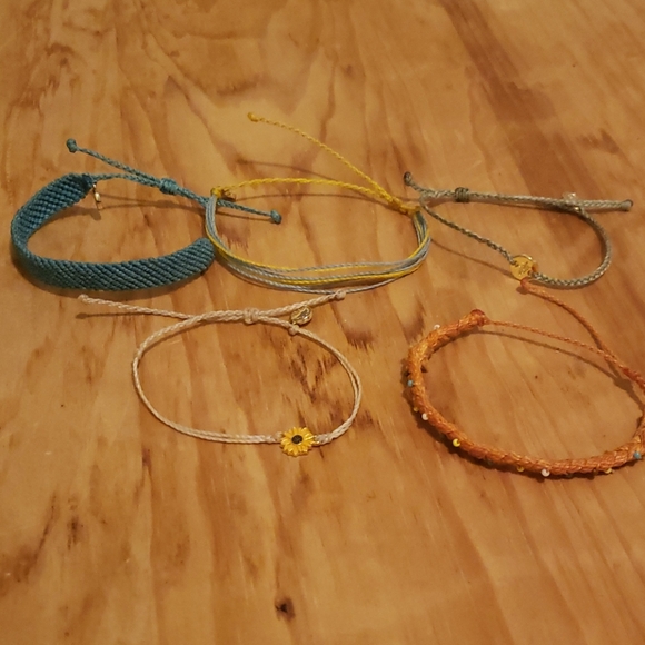 bracelets - Picture 1 of 6